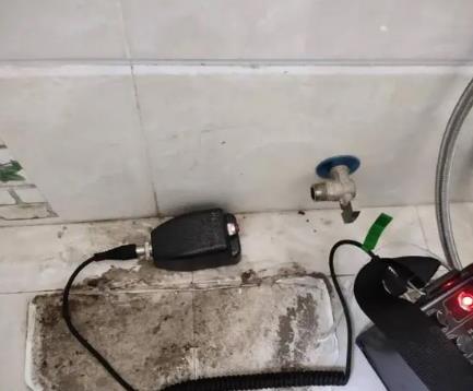 龙南屋顶漏水维修公司分享下卫生间漏水的危害及解决方法